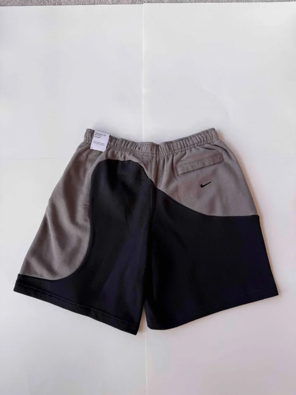 NIKE Sportswear Color Clash Fleece Shorts Men's Size XX-Large Black/Taupe